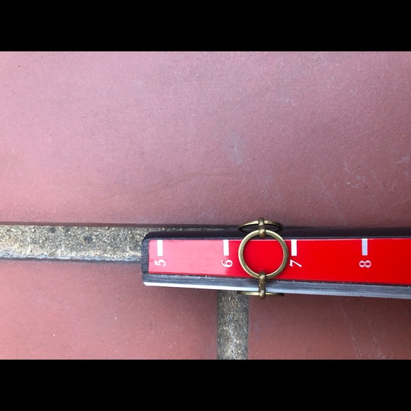 Metal circle ring - Picture 2 of 3